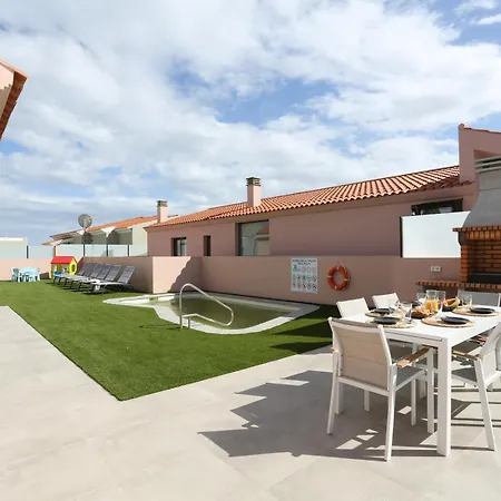 Golden Dunes Shakespeare Villa