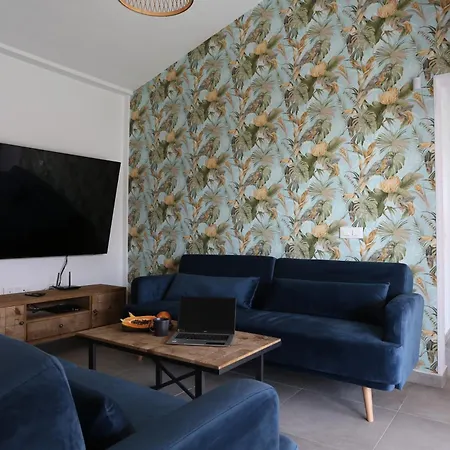 Golden Dunes Shakespeare Sustainable Energy Villa *